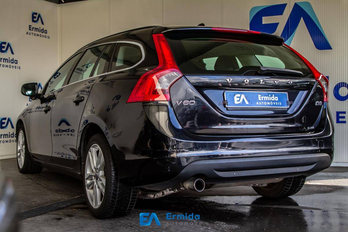 volvo-v60-2010-diesel-1984cc