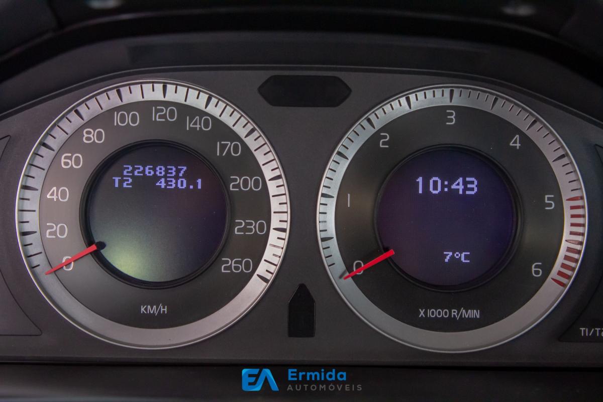 volvo-v60-2010-diesel-1984cc