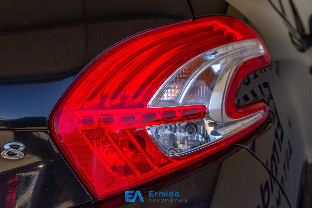 peugeot-208-2012-diesel-1560cc