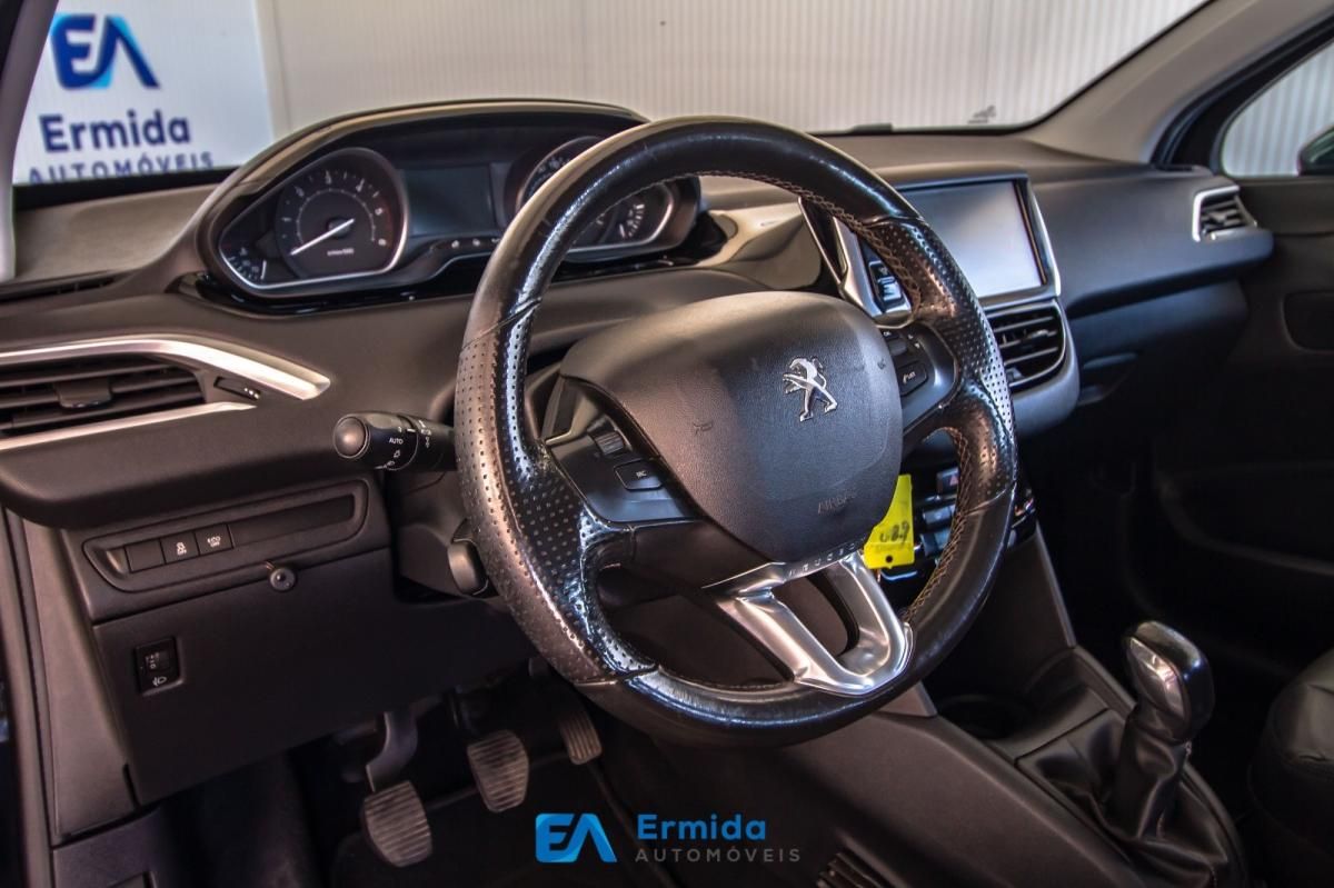 peugeot-208-2012-diesel-1560cc