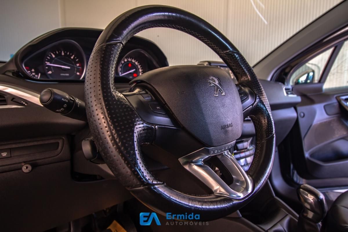 peugeot-208-2012-diesel-1560cc