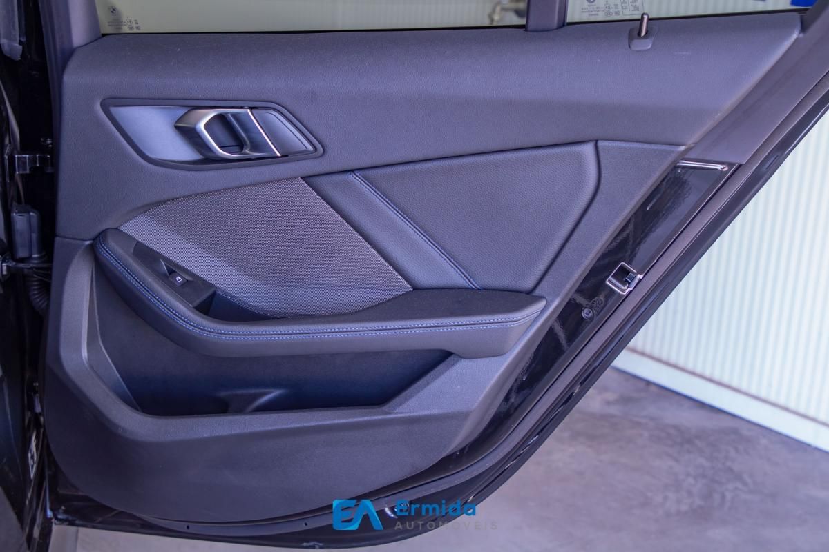bmw-serie-1-2024-gasolina-1499cc
