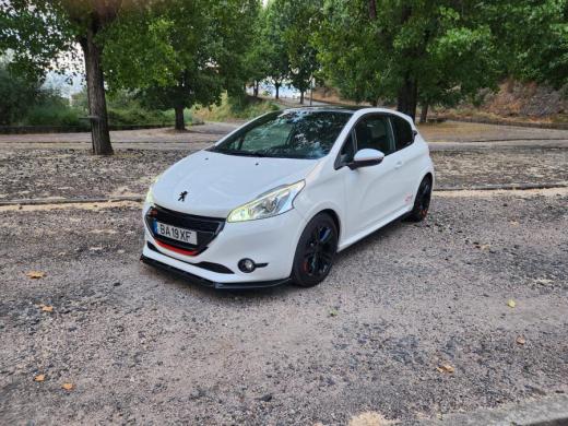 peugeot-208-2014-gasolina-1598cc