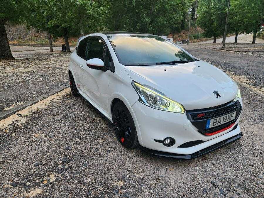 peugeot-208-2014-gasolina-1598cc