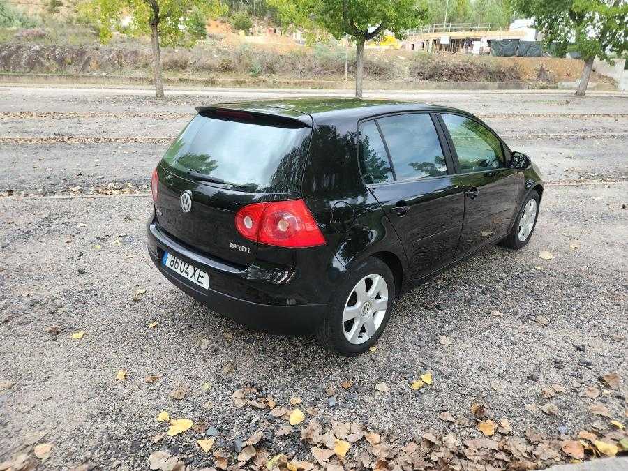 volkswagen-golf-2004-diesel-1896cc