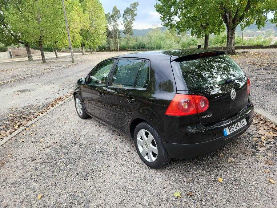 volkswagen-golf-2004-diesel-1896cc