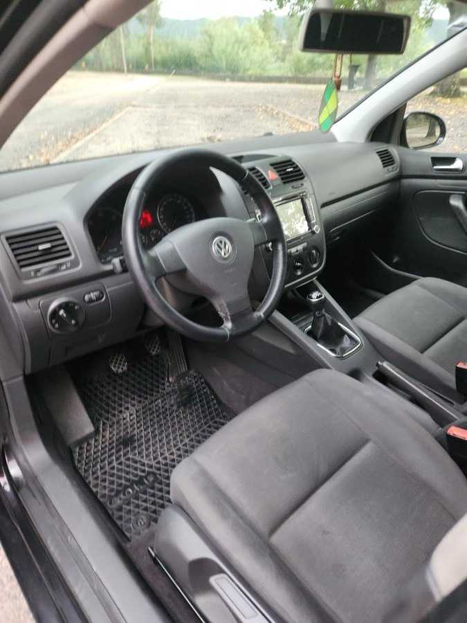 volkswagen-golf-2004-diesel-1896cc