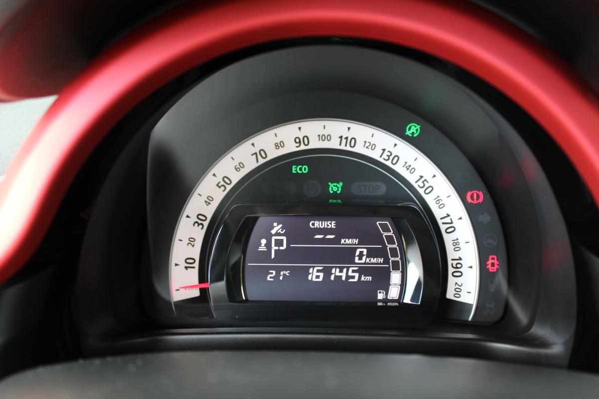 renault-twingo-0-9-tce-2020-gasolina-898cc