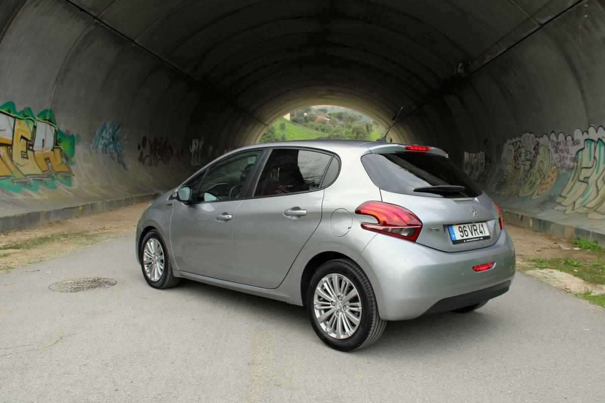 peugeot-208-1-5-bluehdi-2018-diesel-1499cc