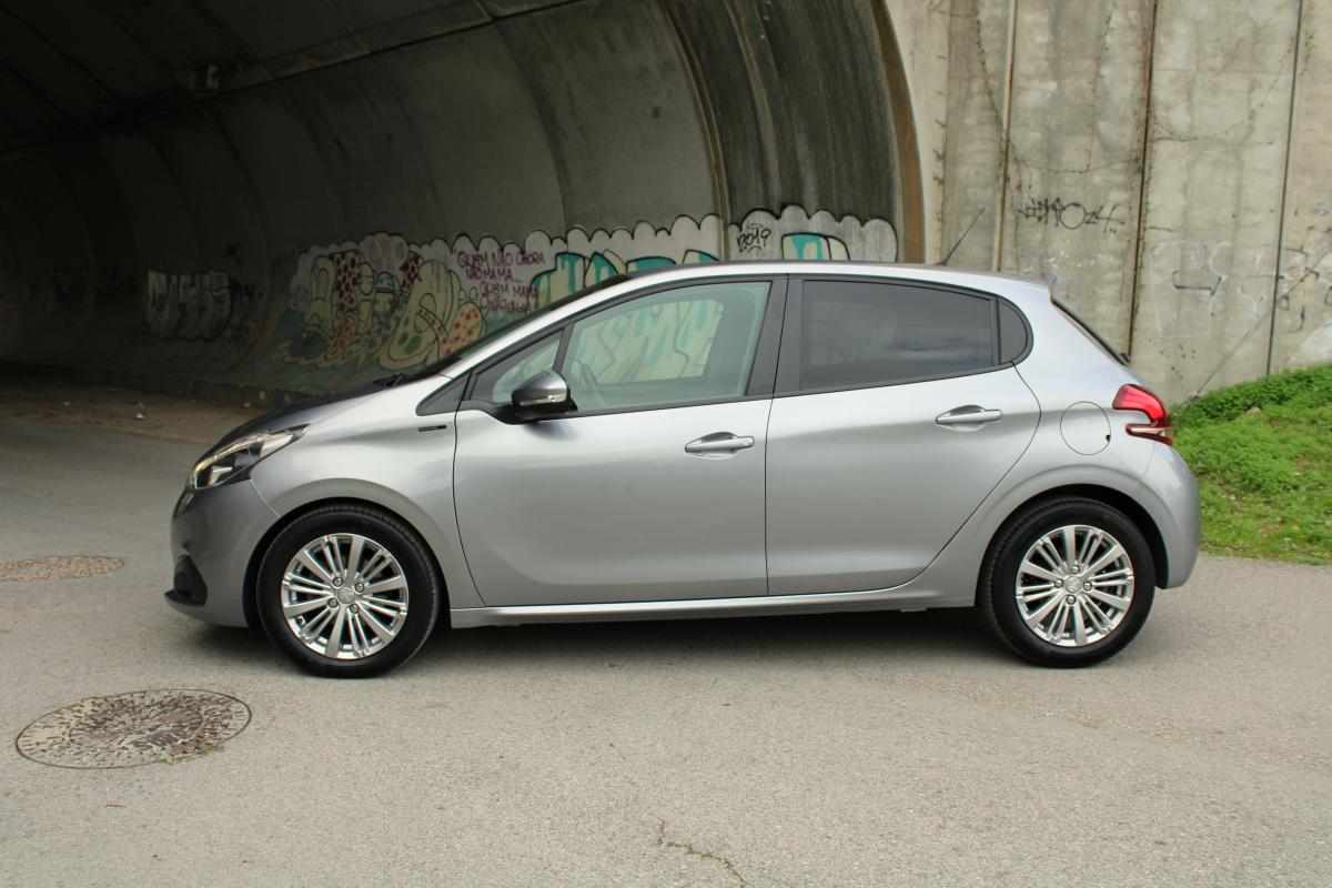 peugeot-208-1-5-bluehdi-2018-diesel-1499cc