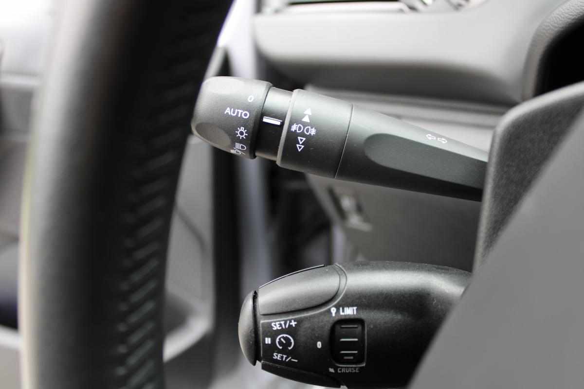 peugeot-208-1-5-bluehdi-2018-diesel-1499cc