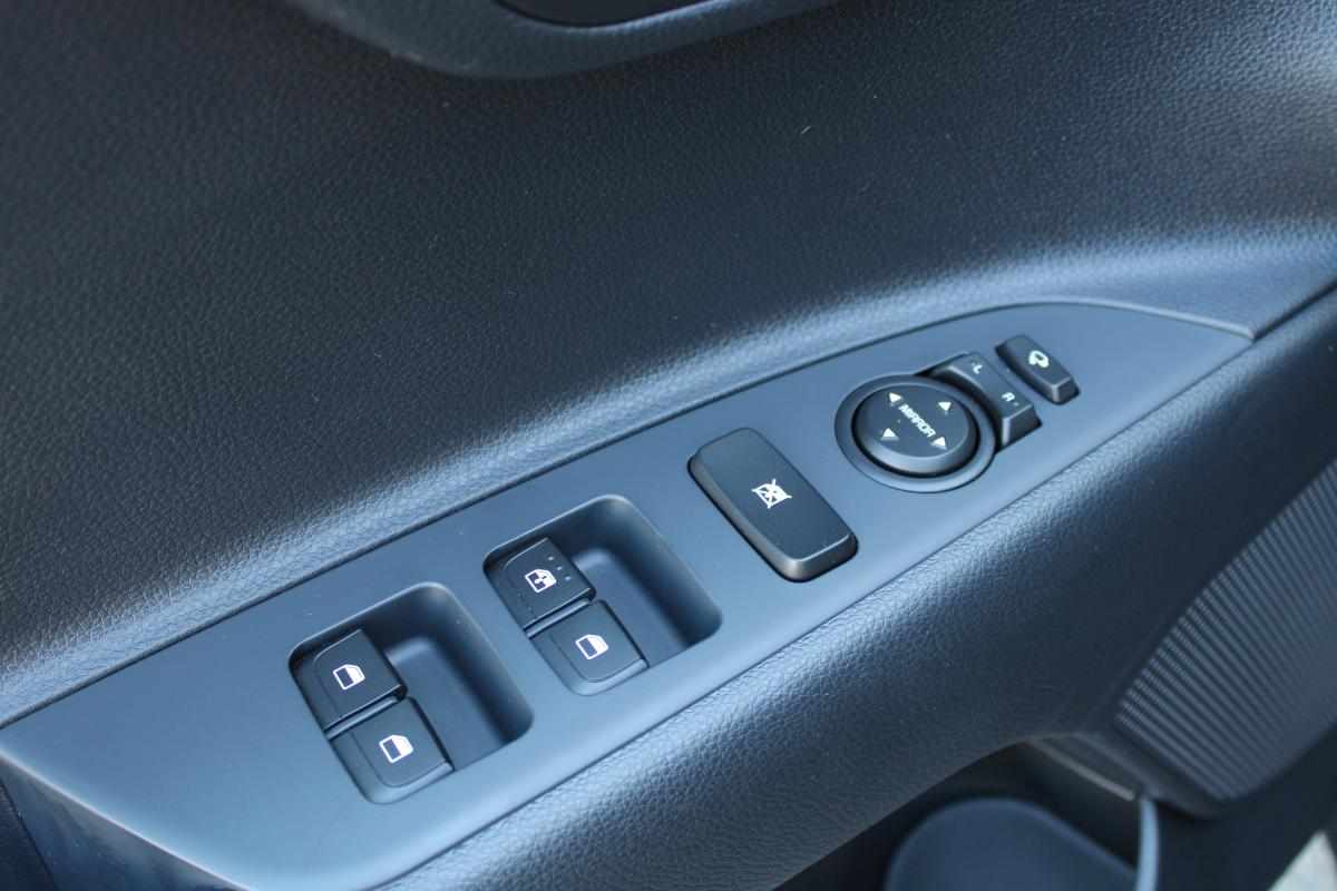 kia-stonic-1-0-t-gdi-2024-gasolina-998cc