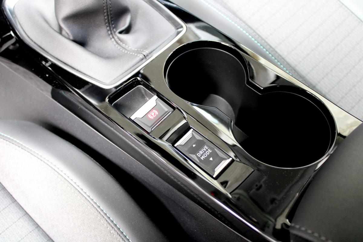 peugeot-208-1-2-puretech-2020-gasolina-1199cc