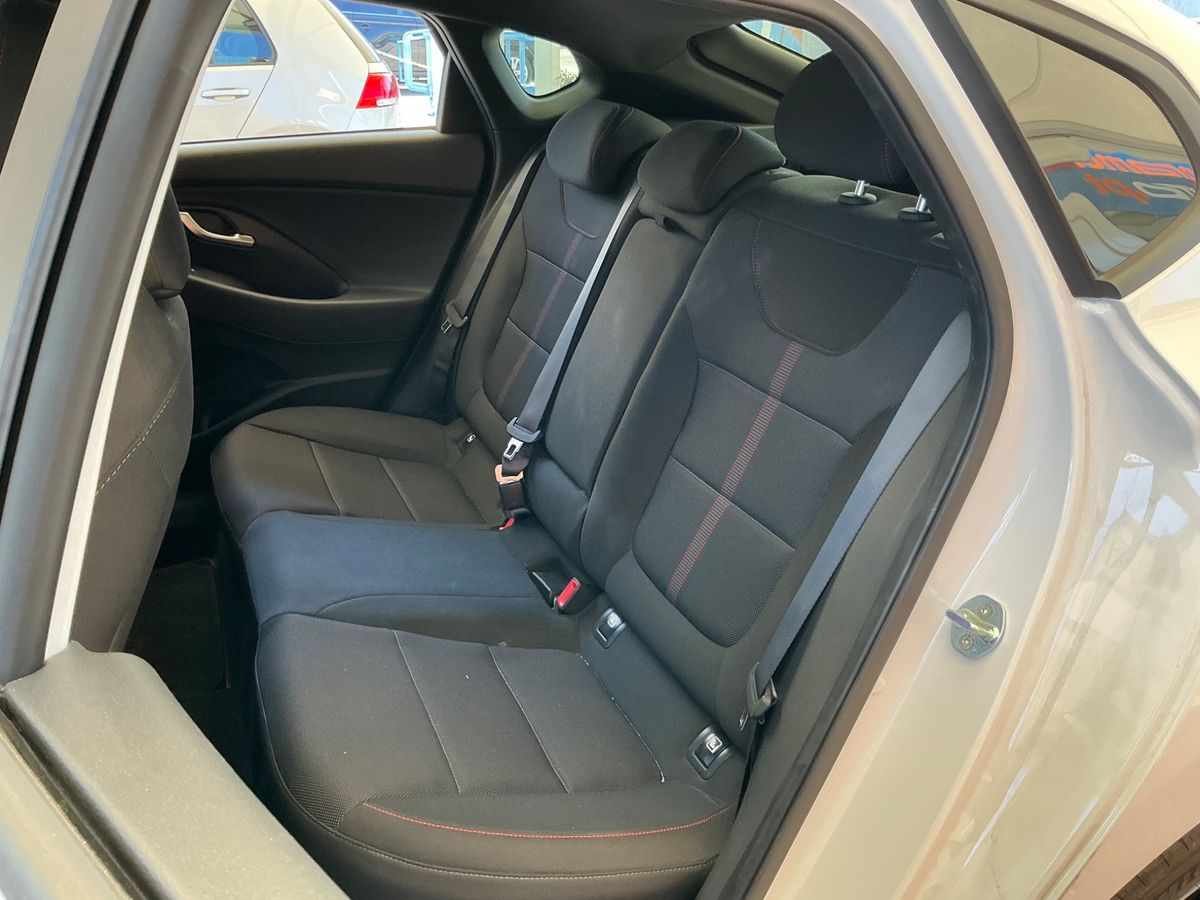 hyundai-i30-1-0-t-gdi-2021-gasolina-998cc