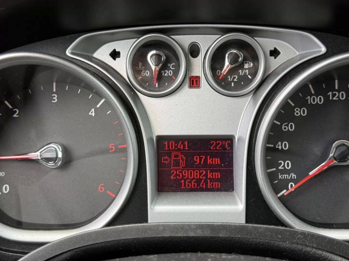 ford-focus-2011-diesel-1560cc