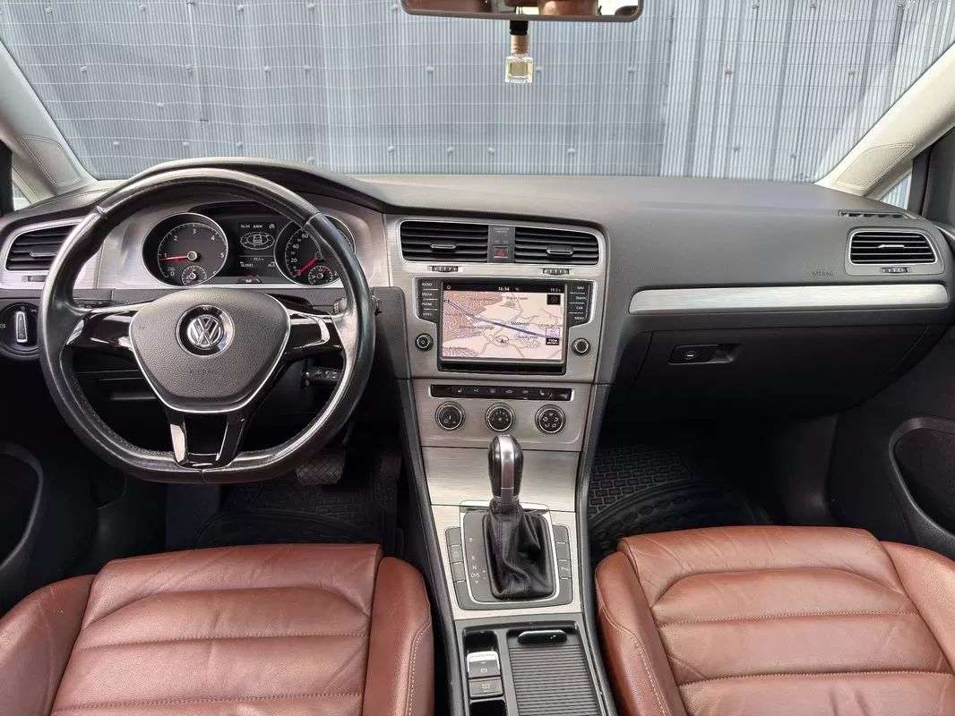 volkswagen-golf-2015-diesel-1598cc