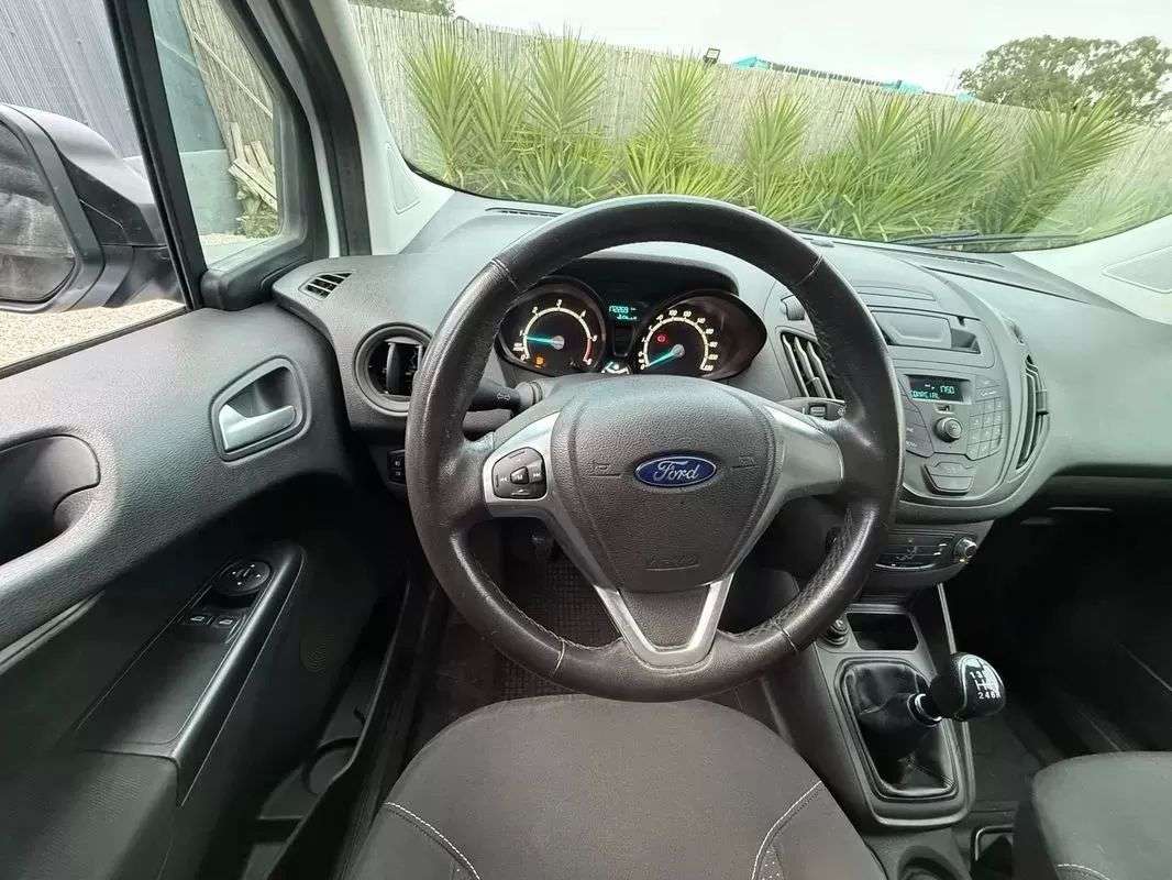 ford-transit-courier-2019-diesel-1499cc