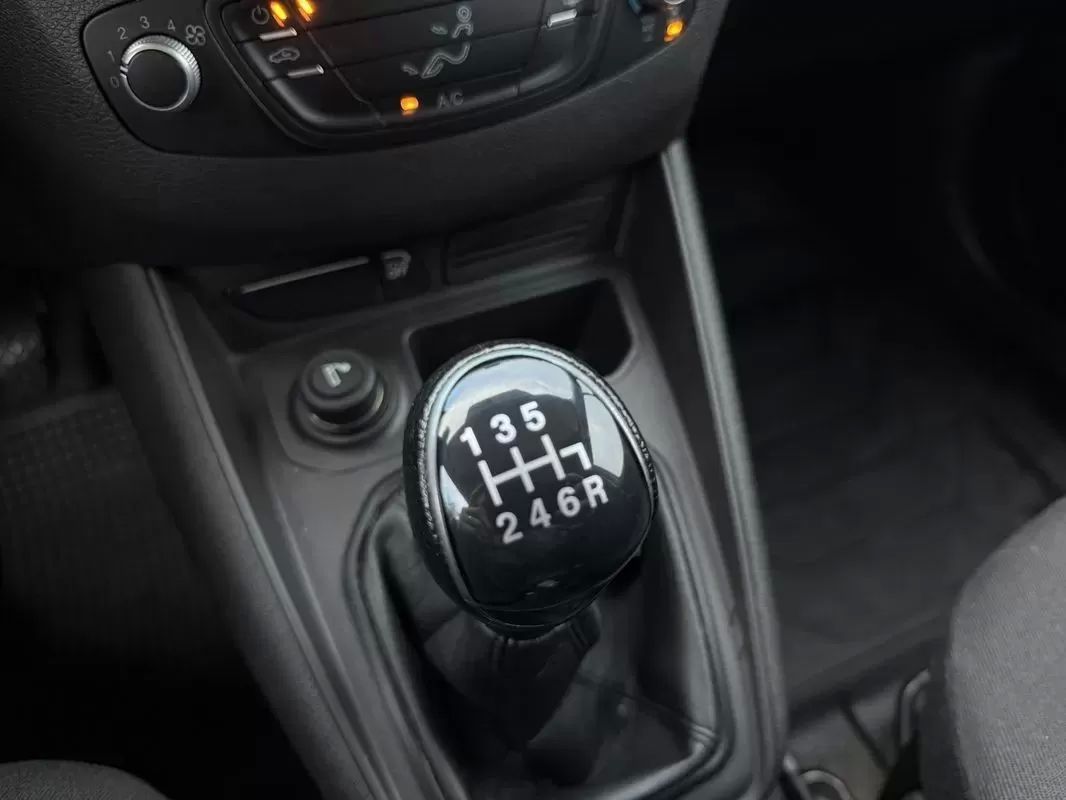 ford-transit-courier-2019-diesel-1499cc