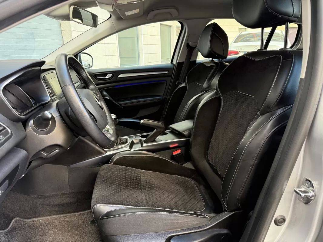 renault-megane-sport-tourer-2018-gasolina-1197cc