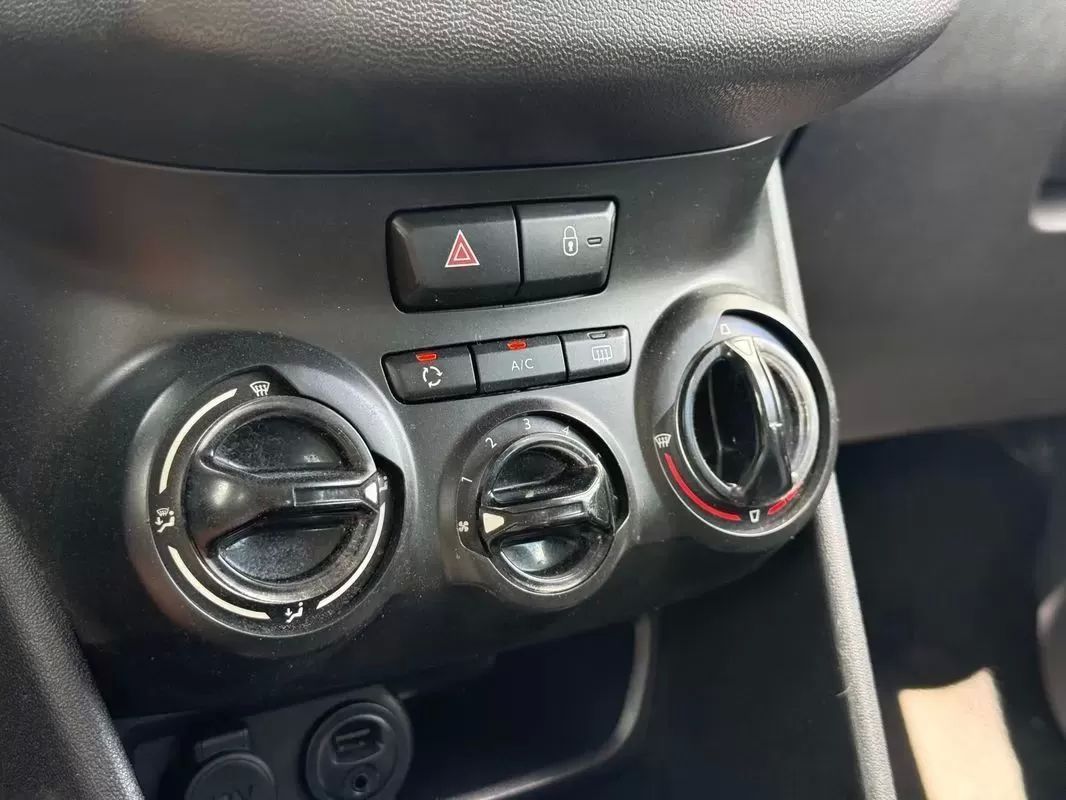 peugeot-208-2015-diesel-1560cc