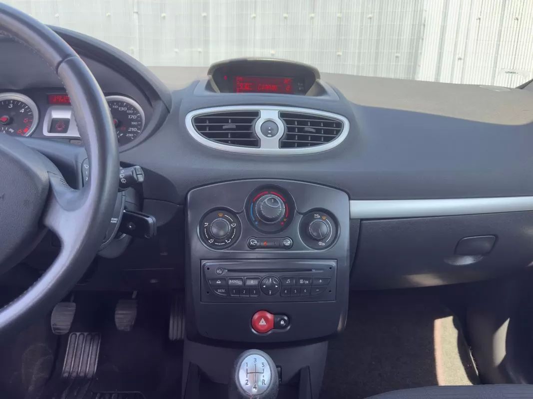 renault-clio-2011-diesel-1461cc