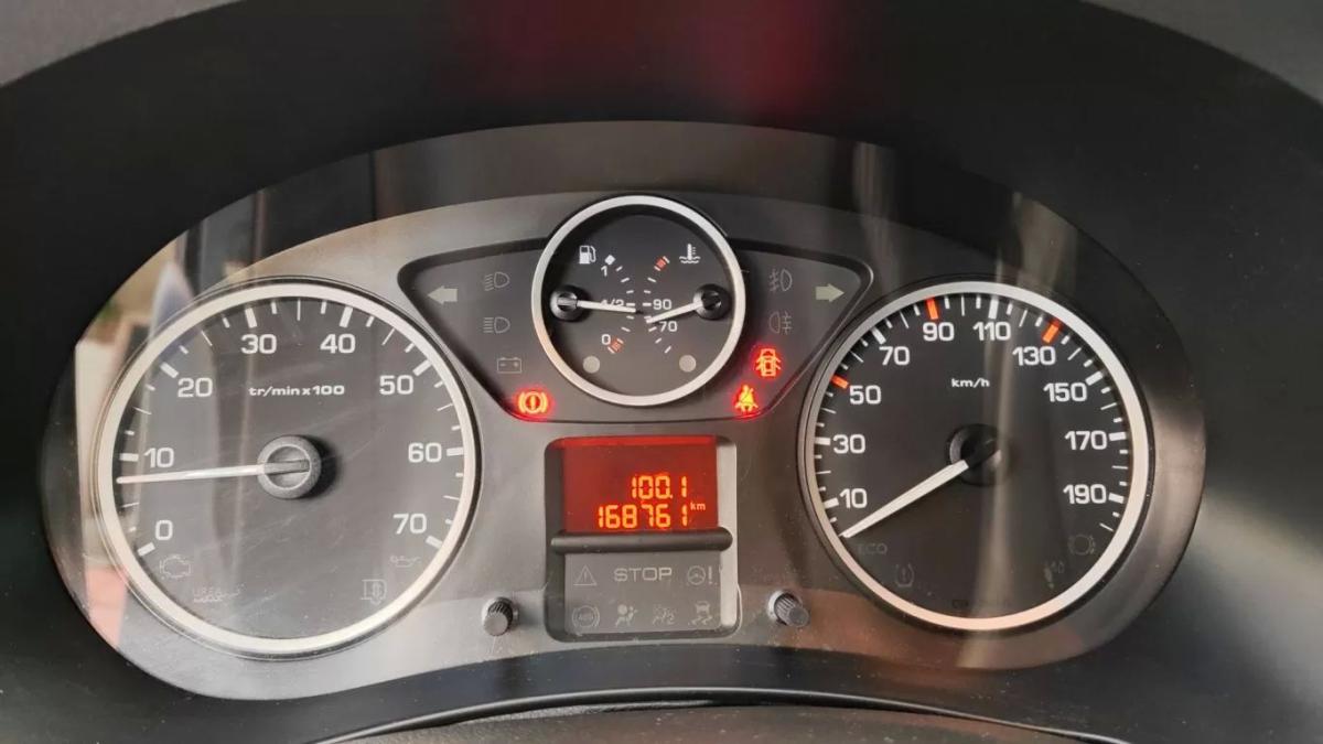 citroen-berlingo-2018-gasolina-1199cc