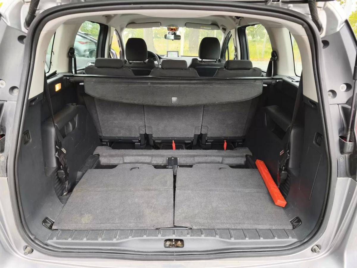 peugeot-5008-2014-diesel-1560cc