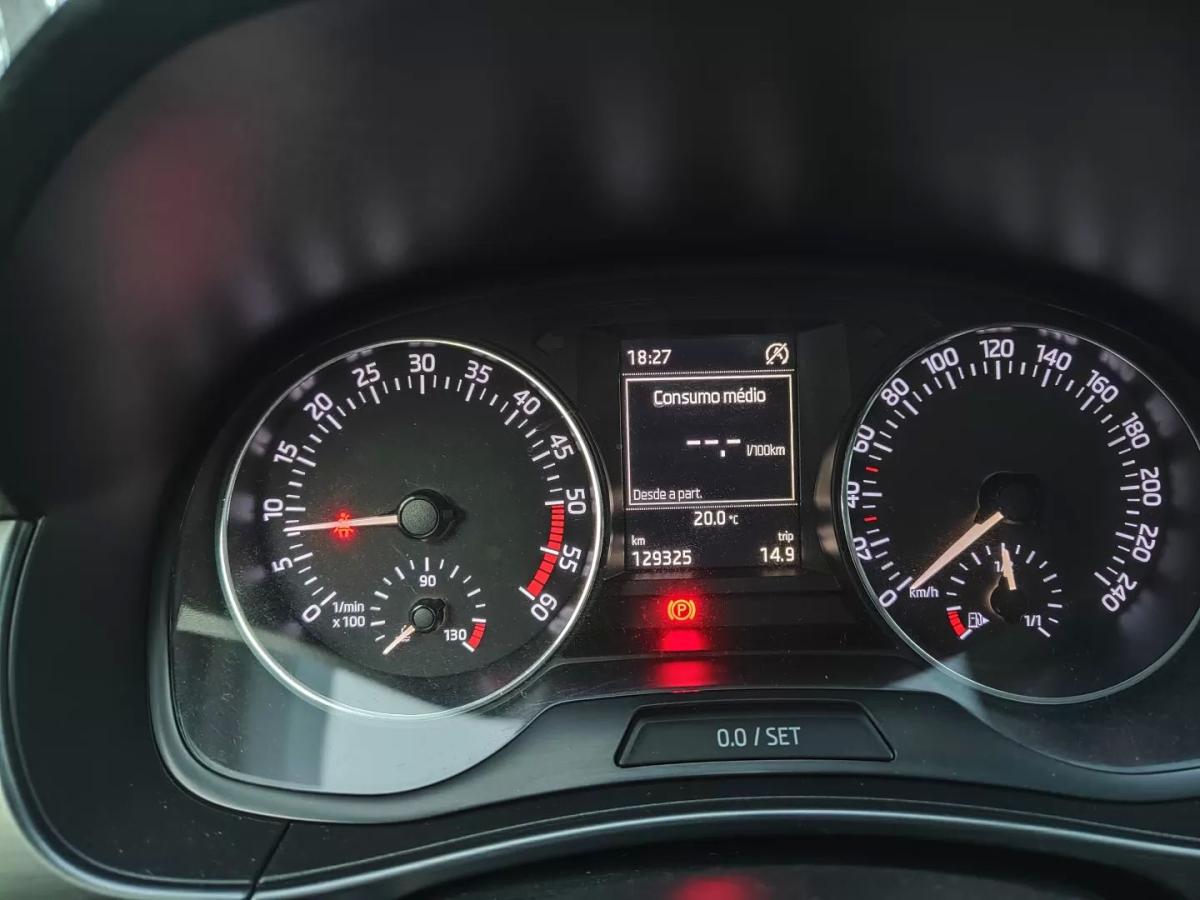 skoda-fabia-2015-diesel-1422cc