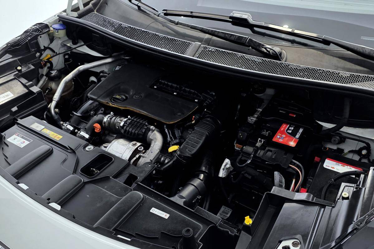 peugeot-3008-2017-diesel-1560cc