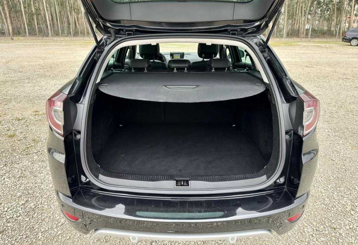 renault-megane-sport-tourer-2013-diesel-1461cc