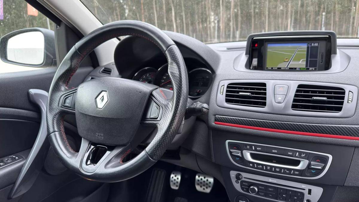renault-megane-sport-tourer-2013-diesel-1461cc