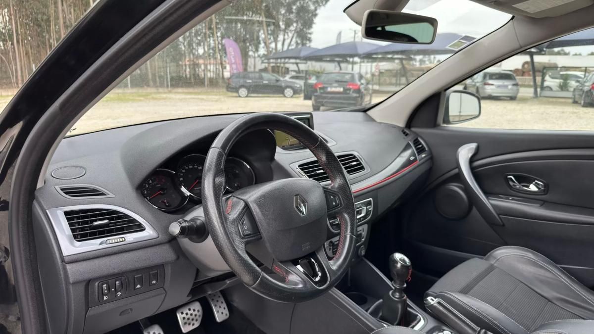 renault-megane-sport-tourer-2013-diesel-1461cc