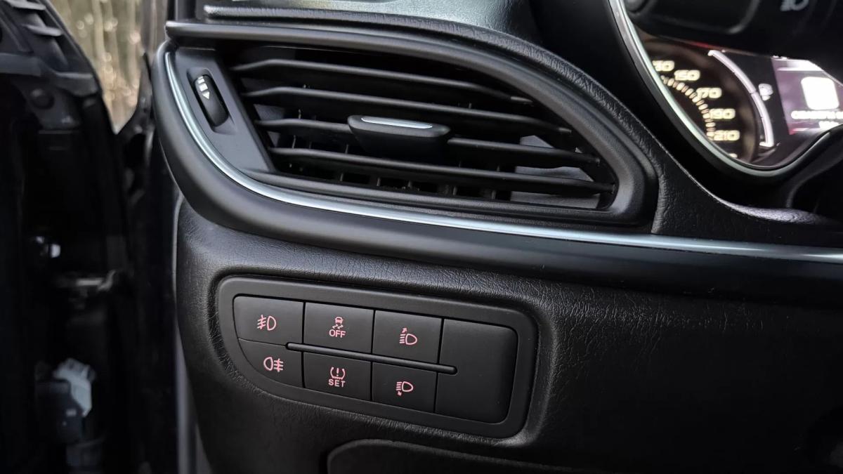 fiat-tipo-station-wagon-2019-diesel-1248cc
