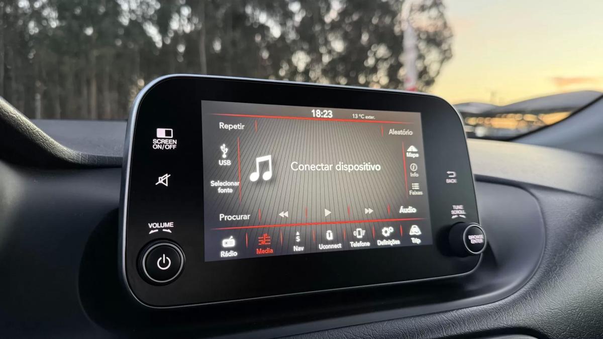 fiat-tipo-station-wagon-2019-diesel-1248cc