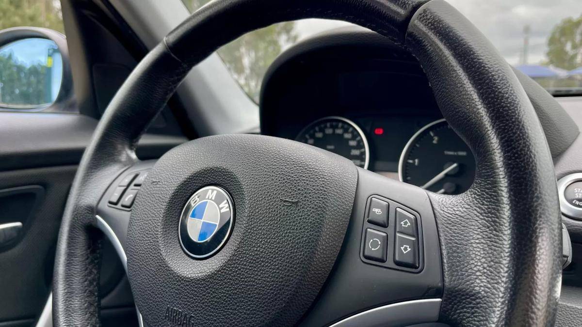 bmw-serie-1-2007-diesel-1995cc