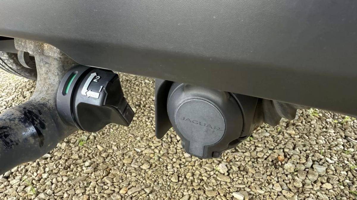 jaguar-e-pace-2019-diesel-1999cc