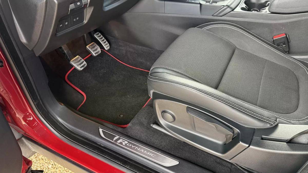 jaguar-e-pace-2019-diesel-1999cc