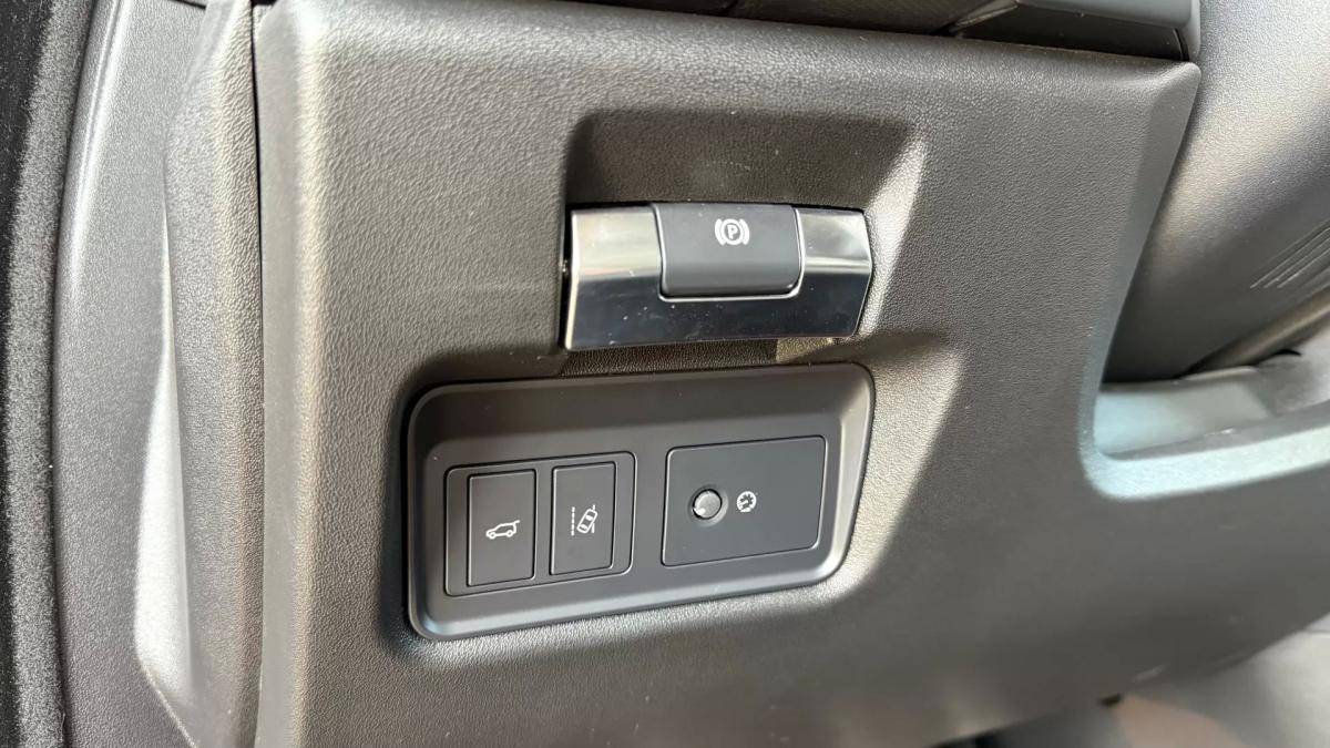 jaguar-e-pace-2019-diesel-1999cc