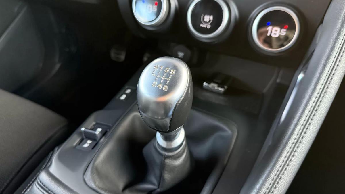 jaguar-e-pace-2019-diesel-1999cc