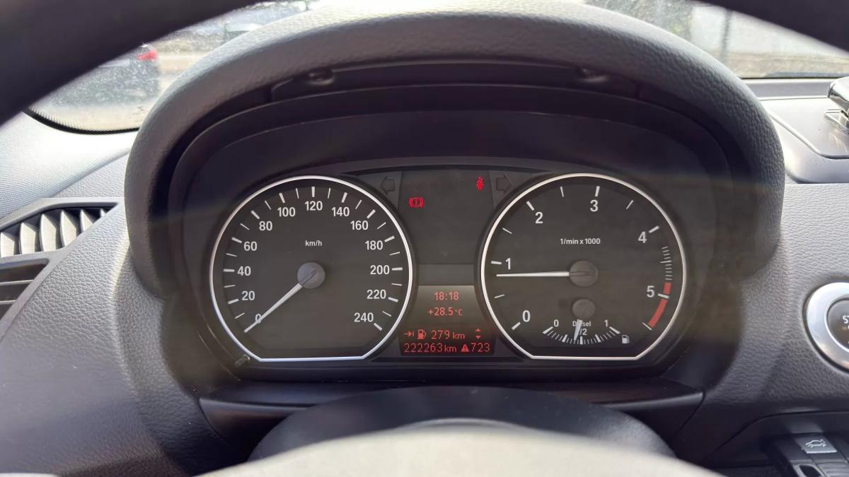 bmw-serie-1-118d-2010-diesel-1995cc