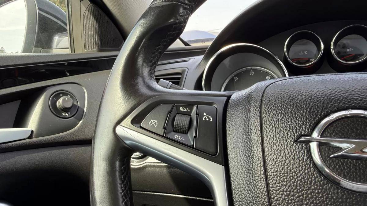 opel-insignia-2009-diesel-1956cc