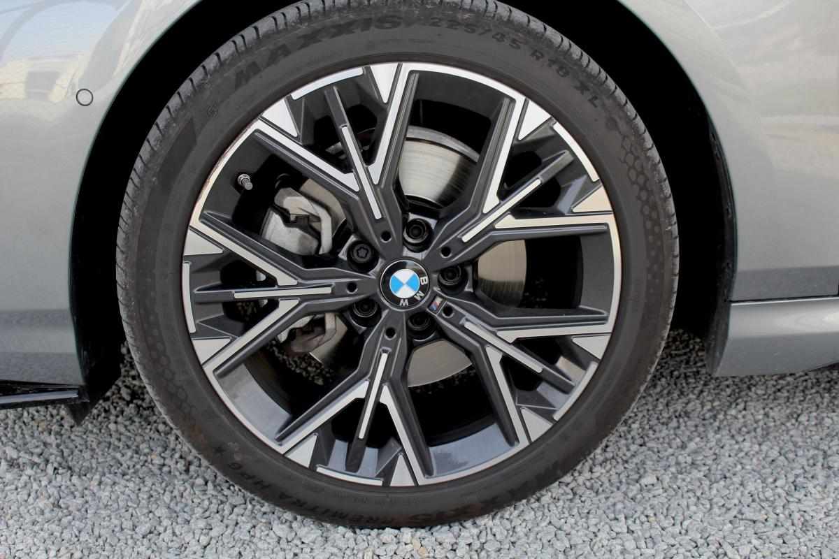 bmw-serie-1-118d-2024-diesel-1995cc
