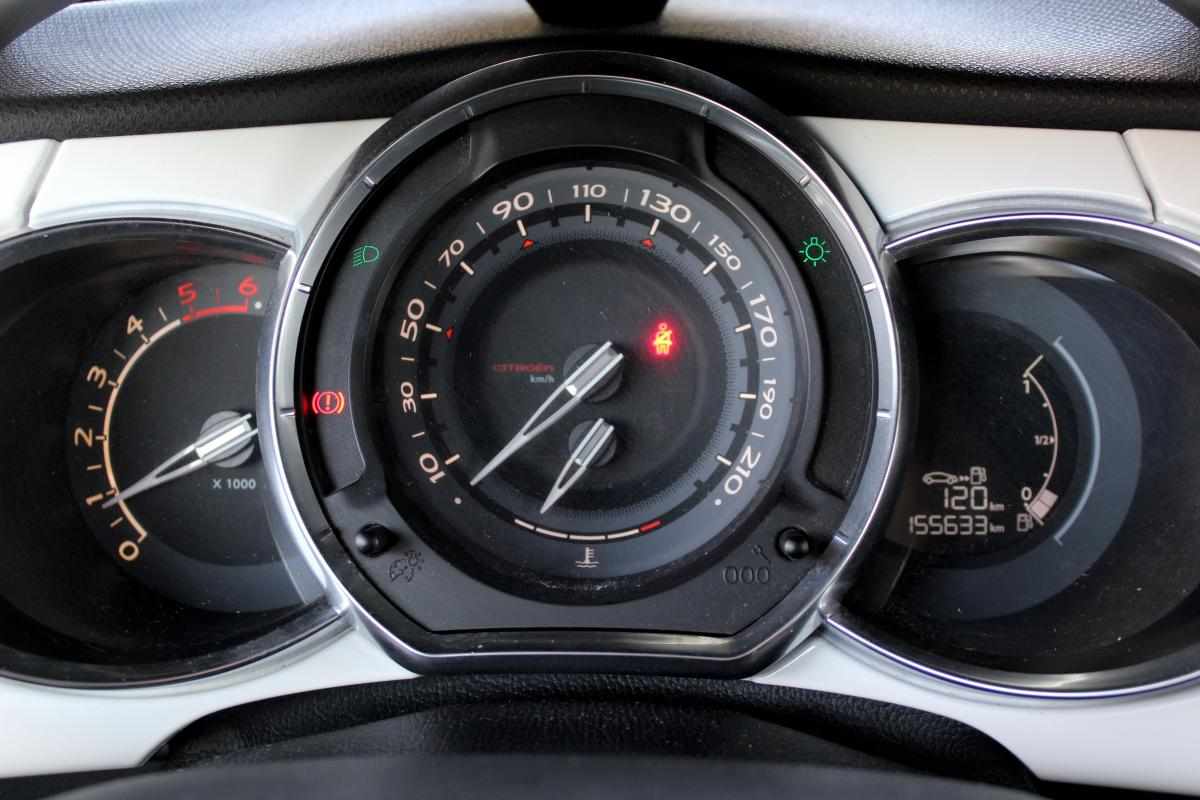 citroen-ds3-1-4-e-hdi-airdream-2014-diesel-1398cc