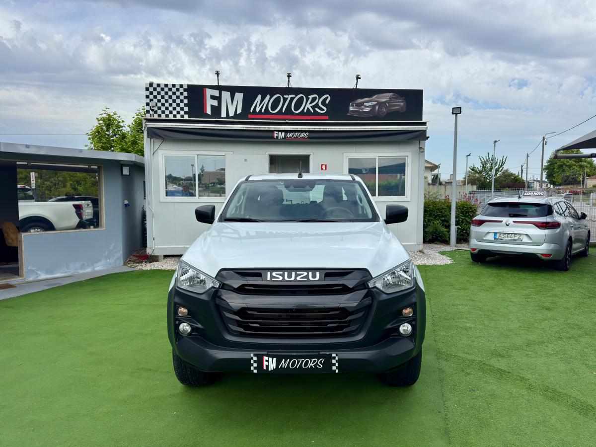 isuzu-d-max-1-9d-4wd-2025-diesel-1898cc