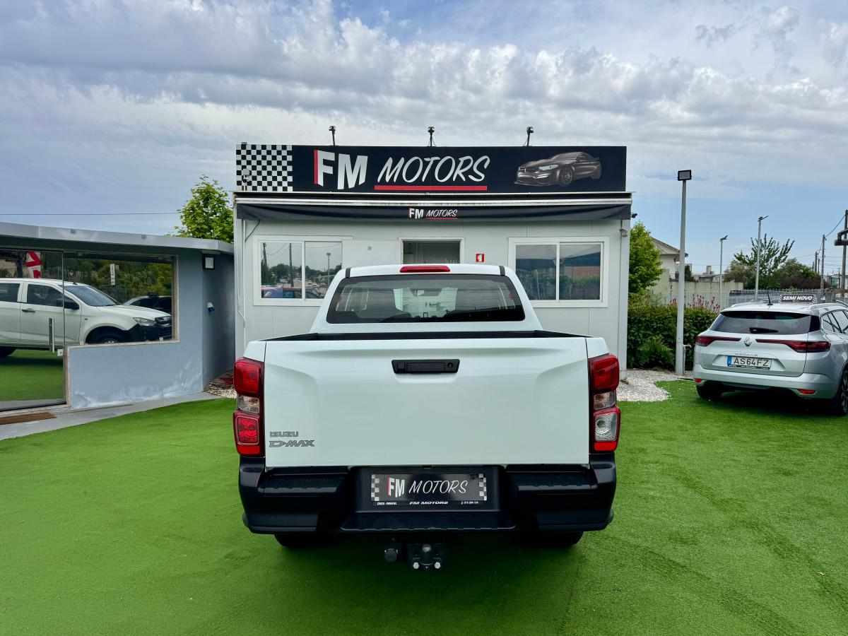 isuzu-d-max-1-9d-4wd-2025-diesel-1898cc