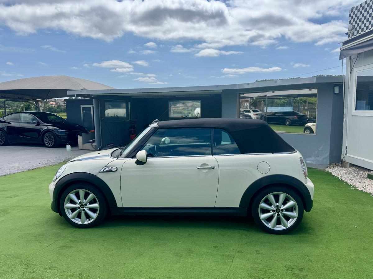mini-cabrio-sd-2-0-2011-diesel-1995cc