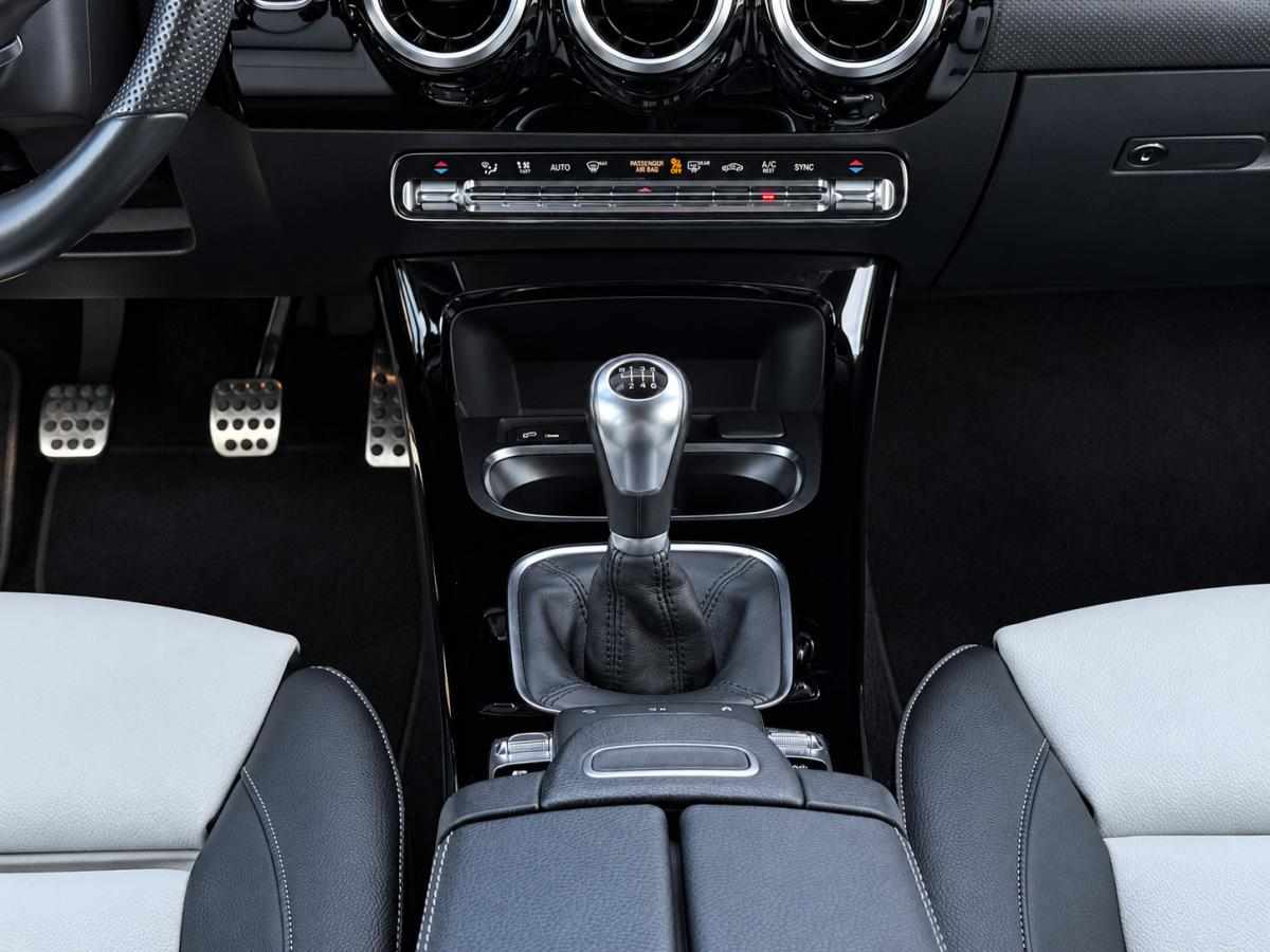 mercedes-benz-classe-a-a-180-2019-gasolina-1332cc