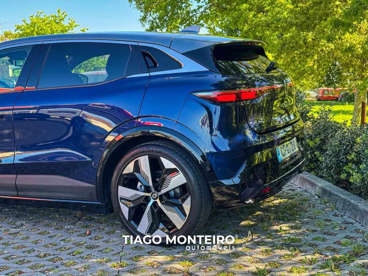 renault-megane-e-tech-2024-eletrico-0cc