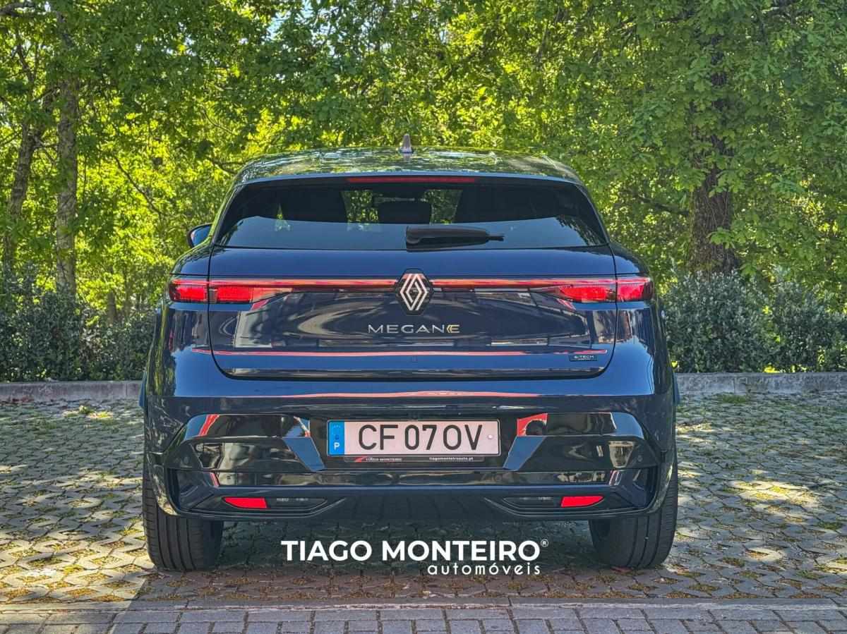renault-megane-e-tech-2024-eletrico-0cc