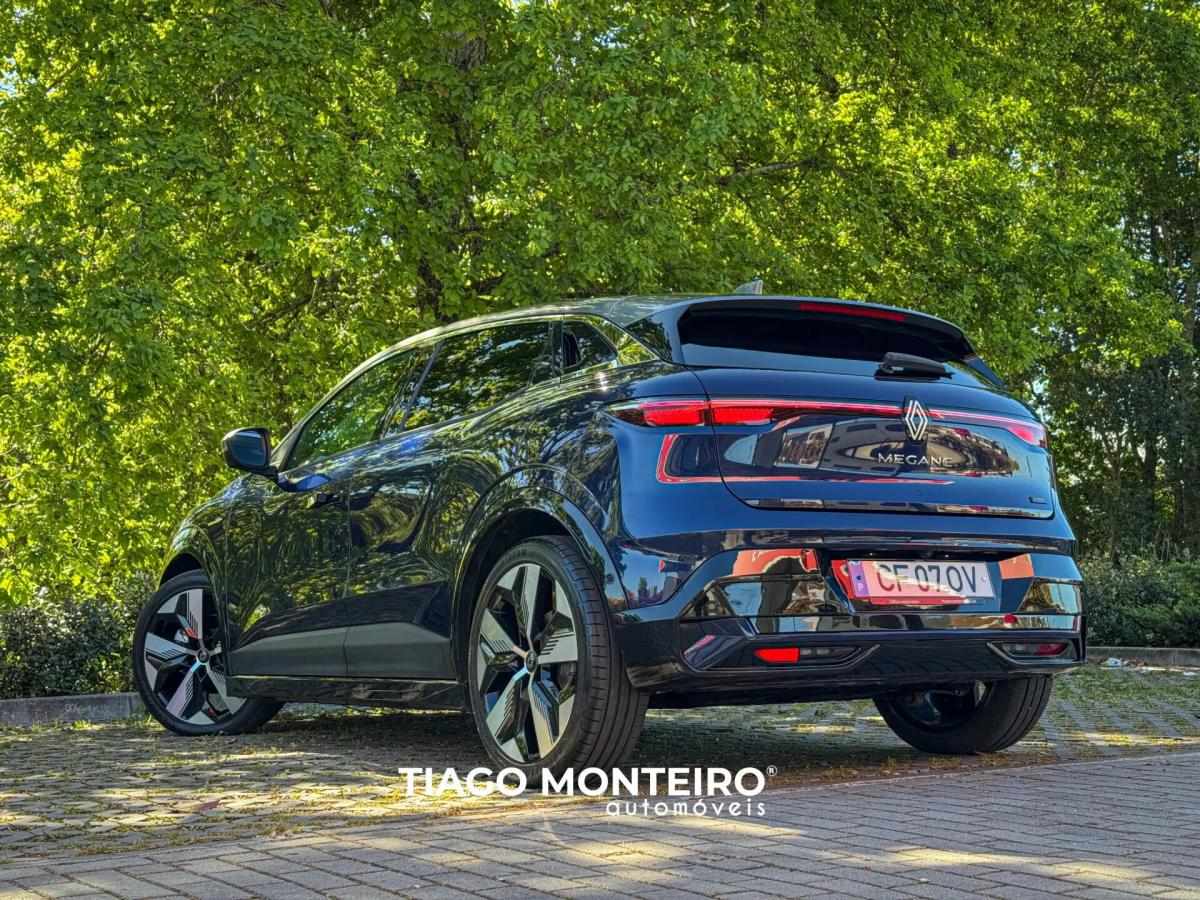 renault-megane-e-tech-2024-eletrico-0cc